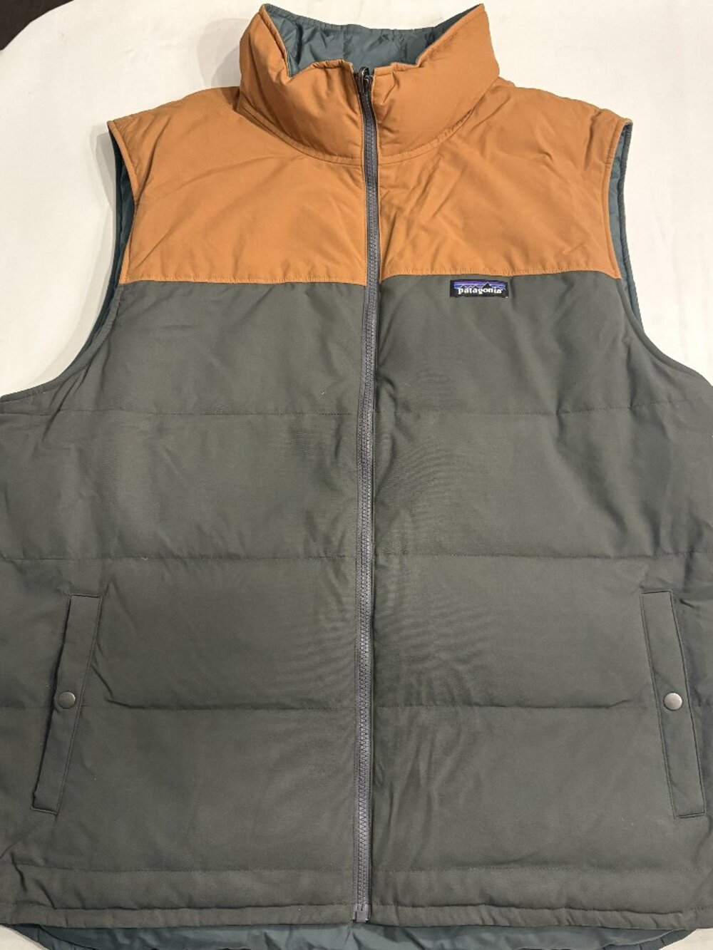 Patagonia Men's Reversible Bivy Down Vest XXL Worn Wear Forge Grey w/ Bear Brown